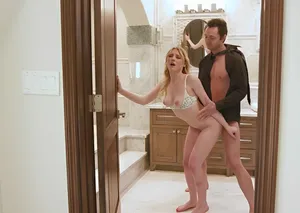 Góa phụ bị đồng nghiệp của Chồng quá cố ép quan hệ trừ nợ