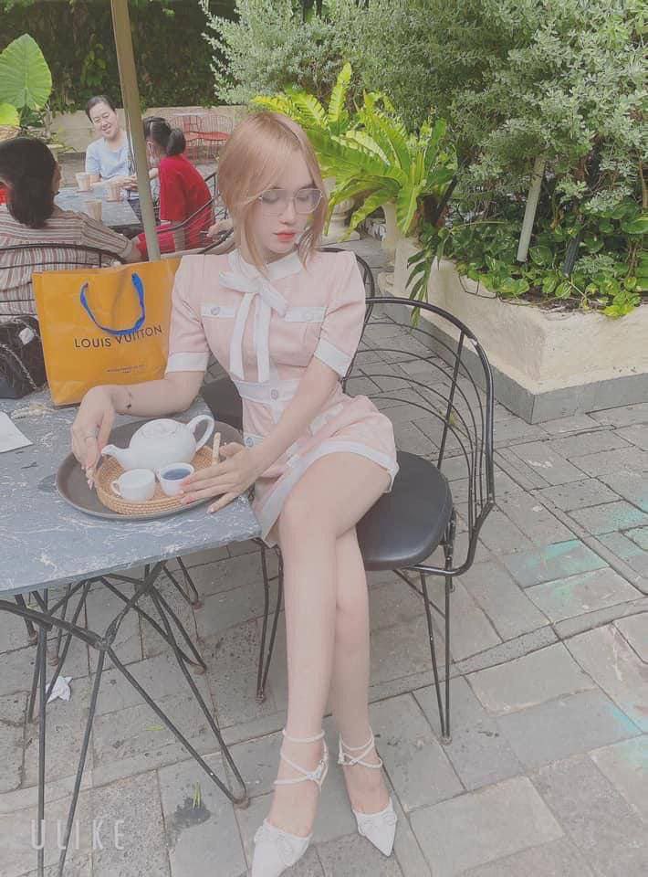 Hầu gái ngon như này bảo sao ngày nào cũng bị chủ địt